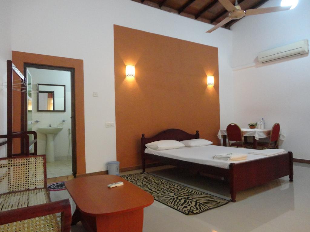 Green Land Guest House พินนาวาลา ห้อง รูปภาพ