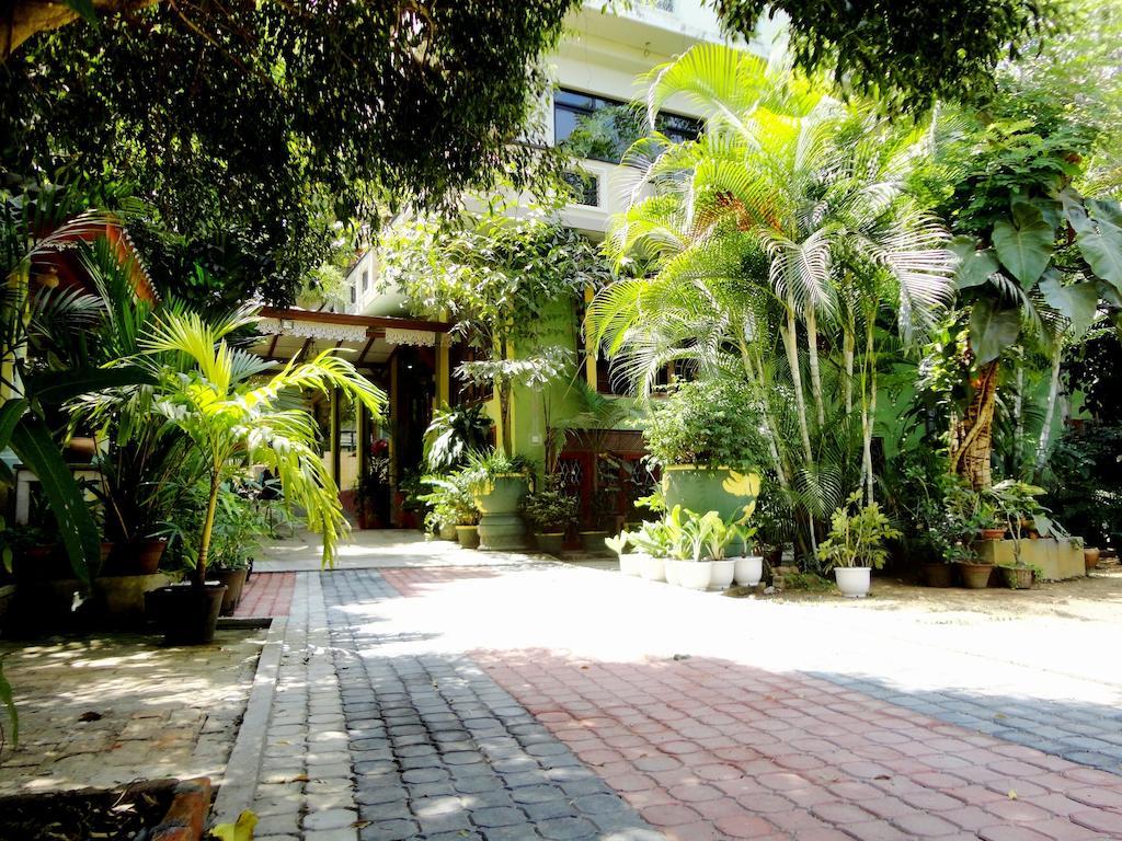 Green Land Guest House พินนาวาลา ภายนอก รูปภาพ